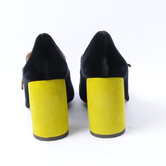 Chie Mihara Black Velvet T-Strap with colored heel - Picture 5 of 5